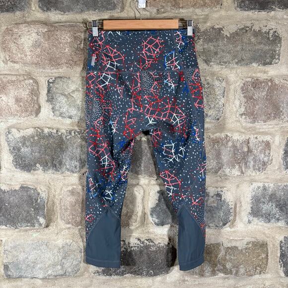 Zella Leggings Woman's Small Gray Capri Cropped Geometric Design High Rise - Picture 6 of 13